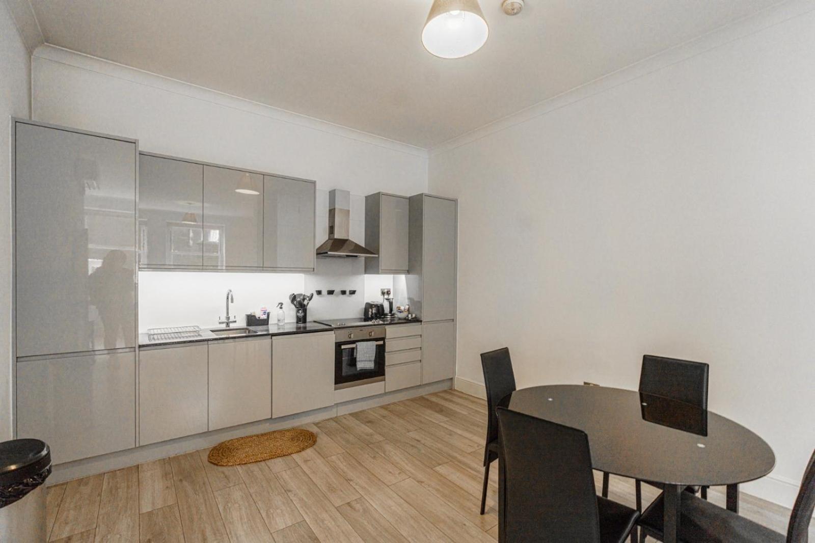 The Apartments Kensington High Street London Ngoại thất bức ảnh