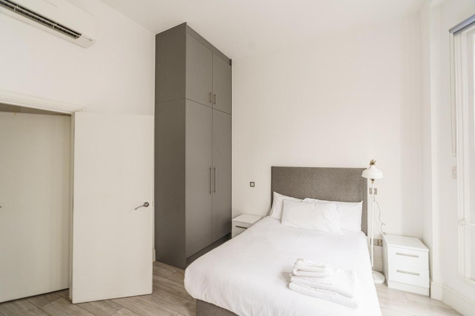 The Apartments Kensington High Street London Ngoại thất bức ảnh