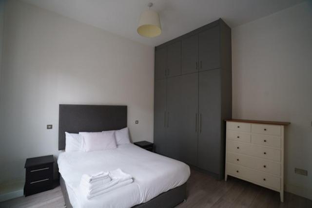 The Apartments Kensington High Street London Ngoại thất bức ảnh